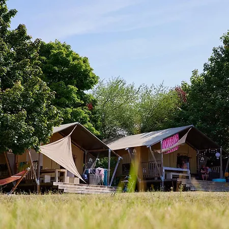Glamping Loire Valley 豪华帐篷